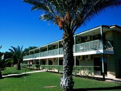 Ningaloo Coral Bay - Bayview Hotel Exterior photo